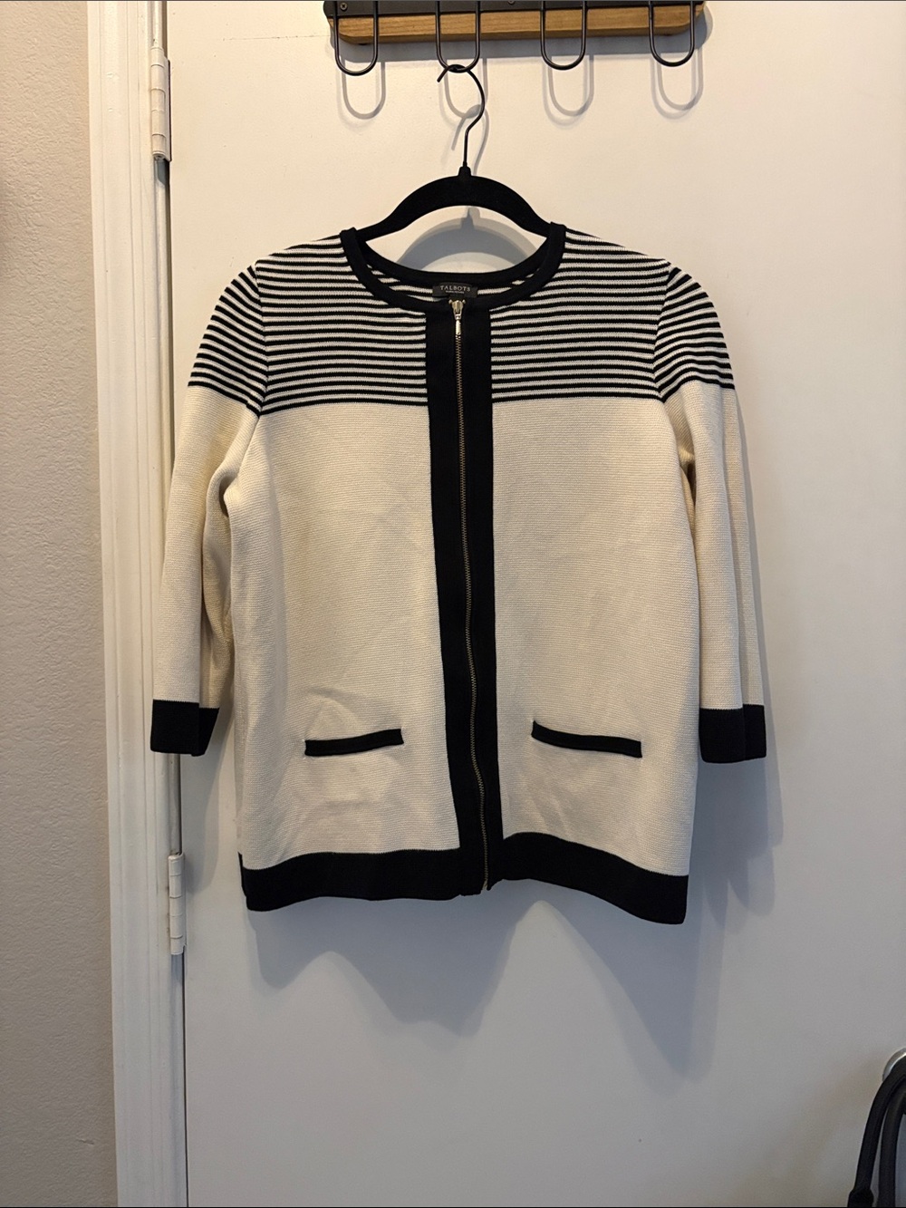 Talbots Cream and Black Zip-Front Knit Jacket Old Money Quiet Luxury Size XP